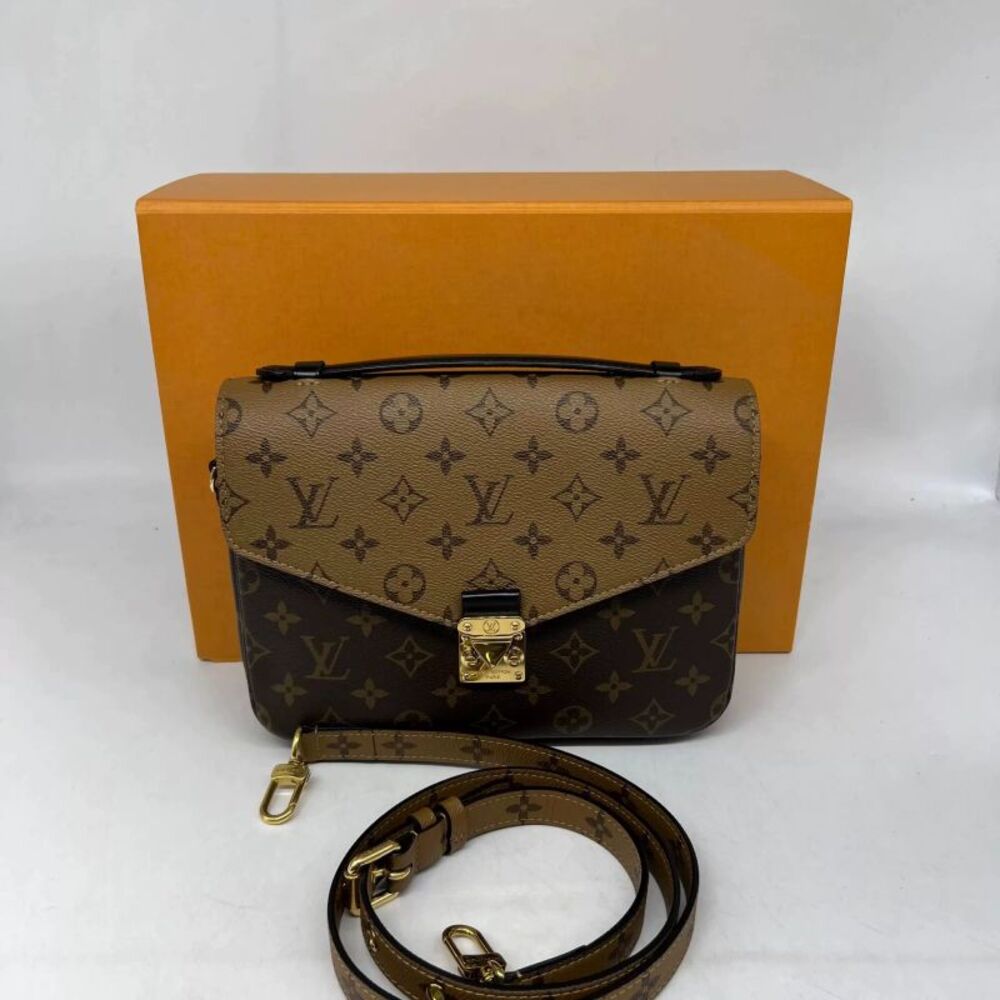 Louis Vuitton Women Pre-Loved Bag Very Good Condition